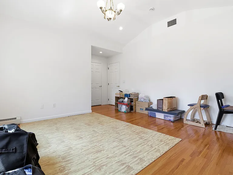 123 Hickory Ave #B — Photo 16