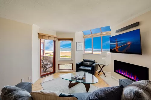 600 Oceanfront Furnished Photo 1