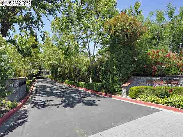 2nd image of 20 Serena Ln