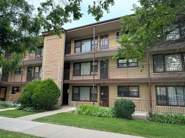 4835 N Harlem Ave #2, Chicago, IL 60656