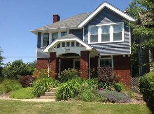 3323 Yorkshire Rd, Cleveland Heights, OH 44118