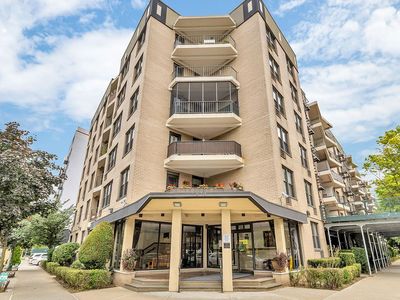 1874 Pelham Pkwy S APT 6J, Bronx, NY, 10461