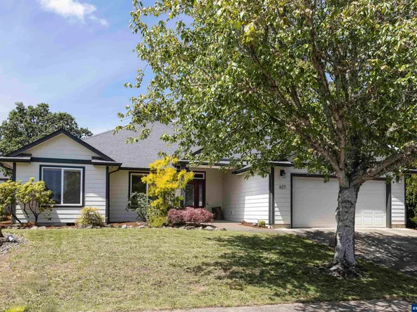 627 NW Heath St, Dallas, OR 97338