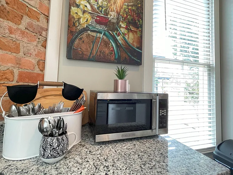 501 Blair St — Photo 19