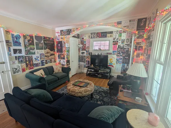 (undisclosed Address), Cleveland, OH 44118