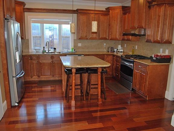 4th image of 18824 Loree Ave