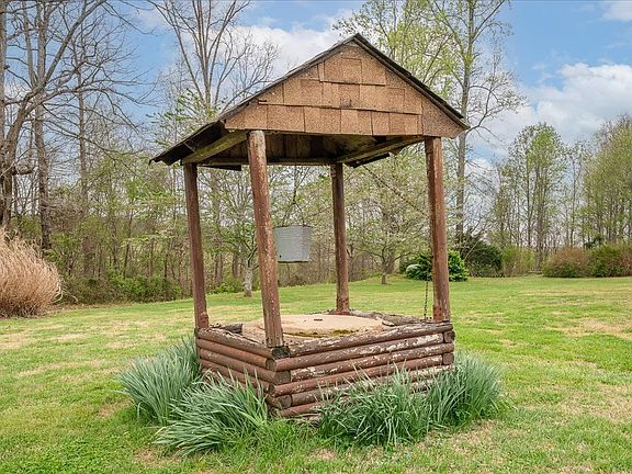 4th image of 79 French Rd