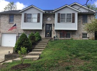 1061 Hartford Cir, Lawrenceburg, IN 47025