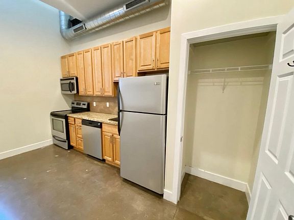 4th image of 190 W Berks St #3O