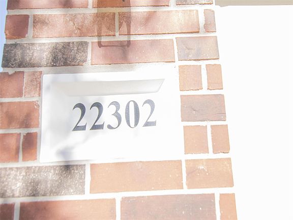 3rd image of 22302 Queenbury Hills Dr