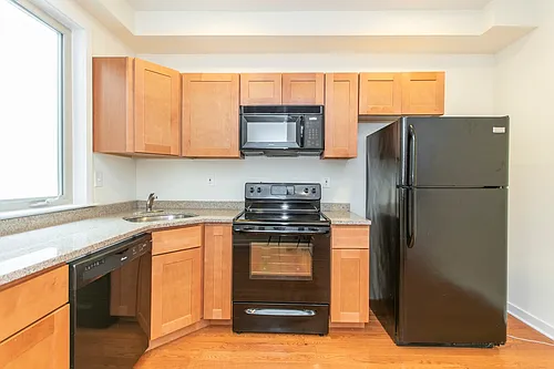 1612 N Sydenham St Photo 1