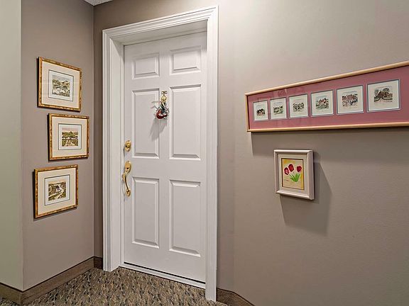 5th image of 5985 Rowland Rd APT 204