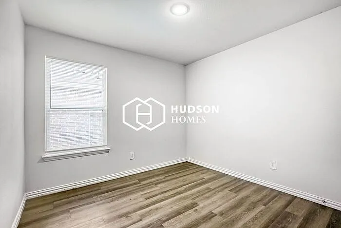 138 Loon Bay Dr — Photo 8