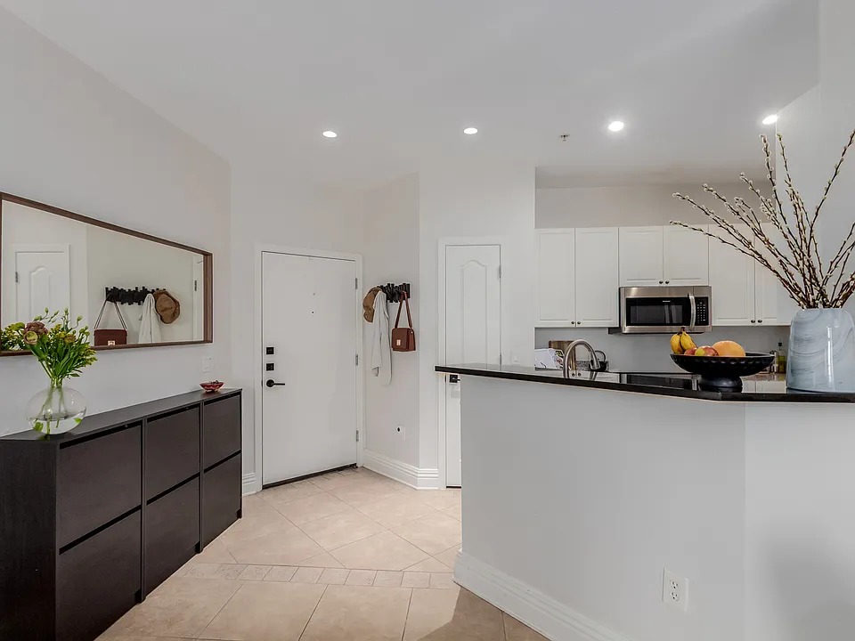 1701 E Colter St #243