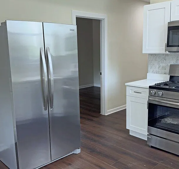 1141 S Saint Louis Ave #2 — Photo 3