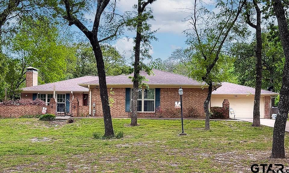 1st image of 211 Trail Ridge Rd