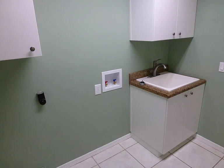 912 Highlands Blvd — Photo 13