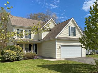 70 Mariners Ln, Groton, CT 06355