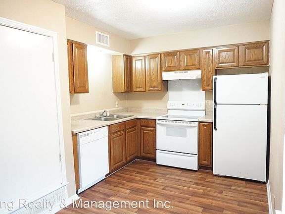 4th image of 1412 O Ave APT 12