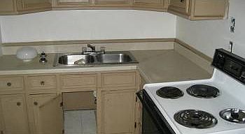 4th image of 1700 Dumble St
