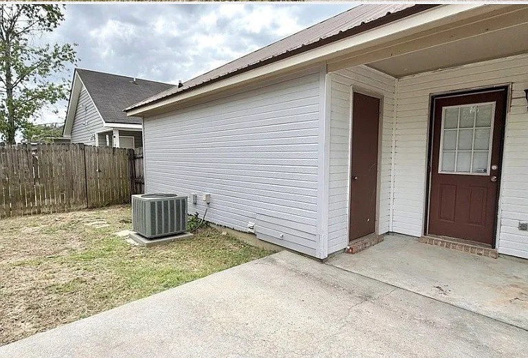 3013 Kensington Ln — Photo 9