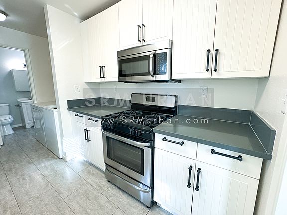 2nd image of 4114 Florida St