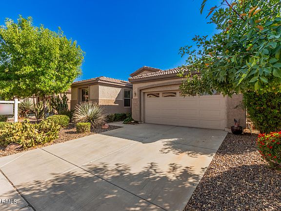 3rd image of 4457 E CAROB Drive