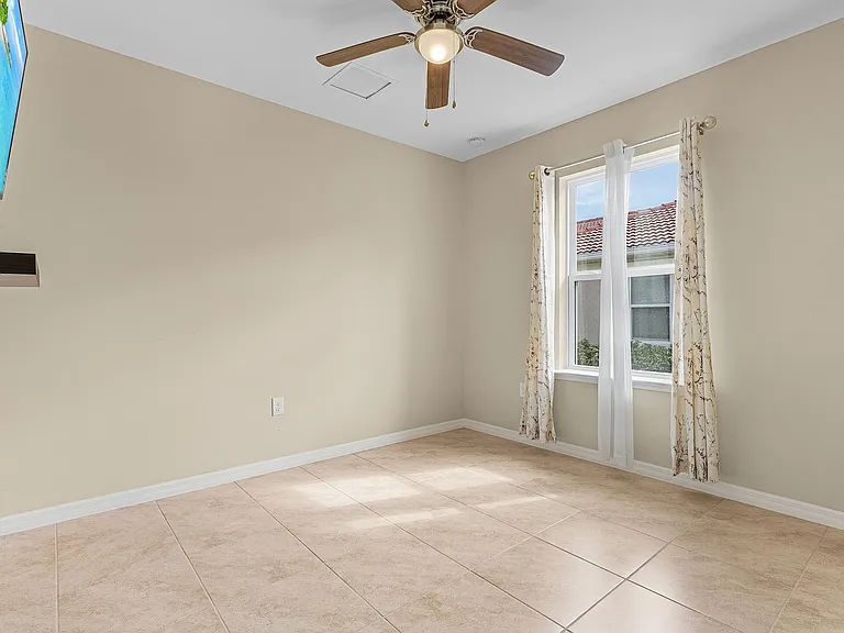 4298 Dutchess Park Rd — Photo 10
