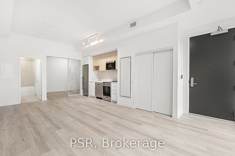 Toronto Townhouse for rent - 1 Bedroom — photo 7