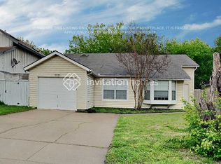 5521 Safari Trl, Arlington, TX 76018