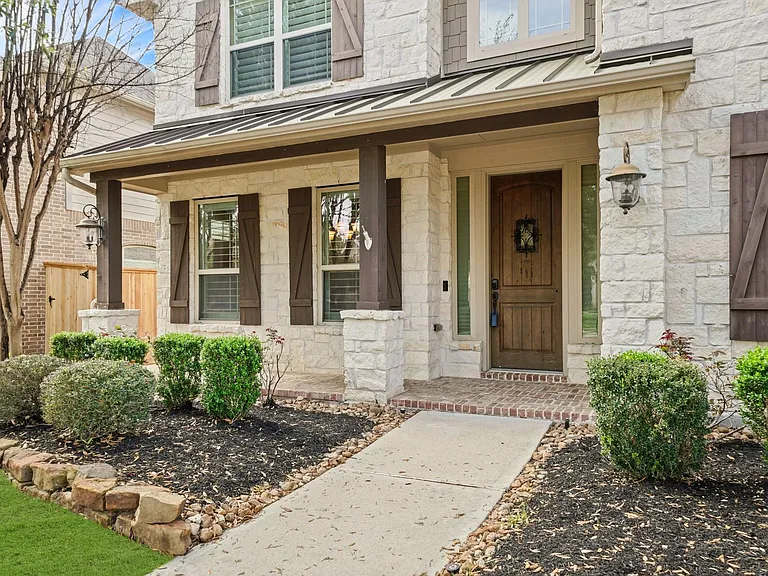 28223 Red Shady Oaks Dr — Photo 37