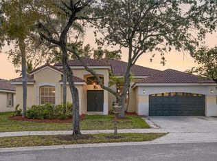 727 Lake Blvd, Weston, FL 33326