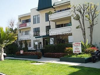 1st image of 2100 N Beachwood Dr APT 414