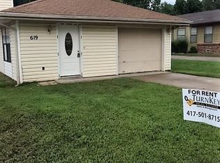 619 W Edgewood St, Springfield, MO 65807