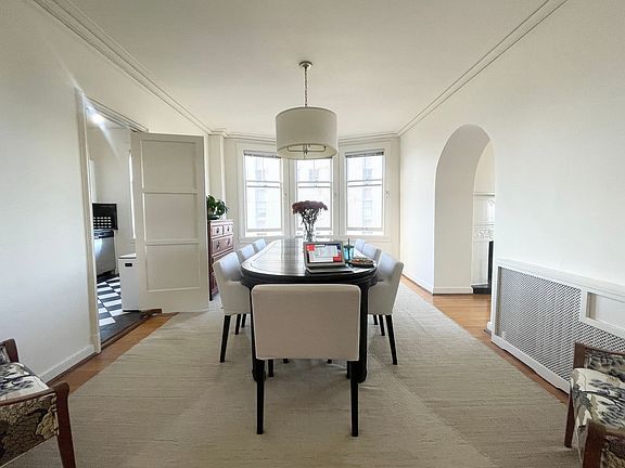 3rd image of 2105 Pacific Ave Unit 603