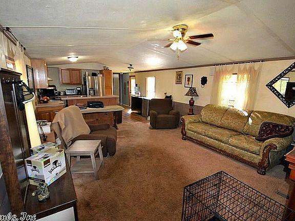 3rd image of 125 Thunder Ln