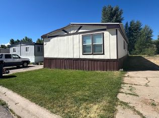 347 Grass Valley Dr, Evanston, WY 82930
