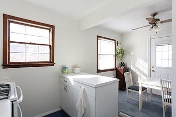 4th image of 29 Lindbergh St