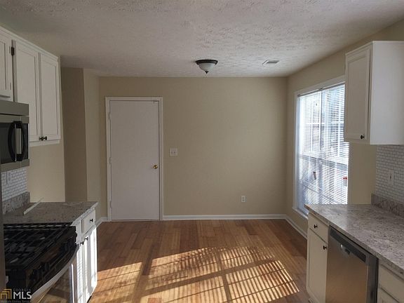 5th image of 3381 Autumn Cherry Ct