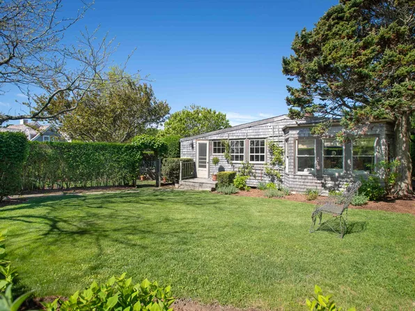 40 Shell St, Nantucket, MA 02554