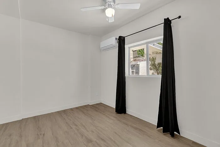 325 N 17th Dr #A — Photo 25