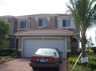 2438 Laurentina Ln, Cape Coral, FL 33909