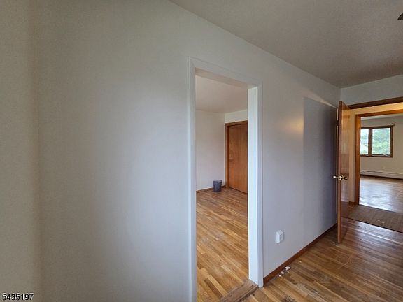 5th image of 508 Lincoln St #2