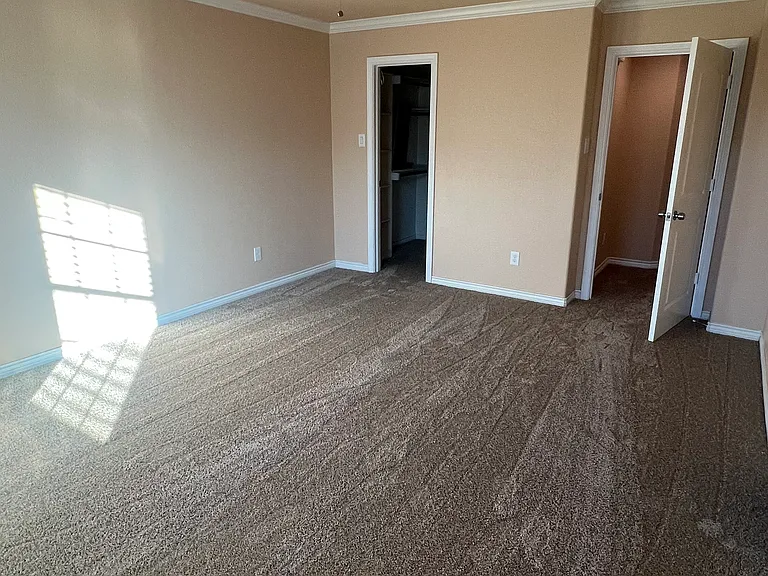 3505 Manesh Dr — Photo 8