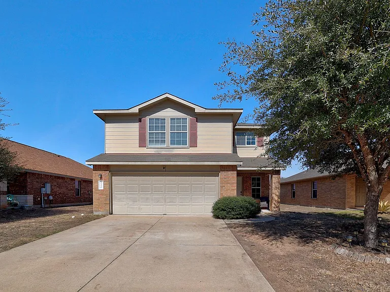 120 Mallard Ln — Photo 1