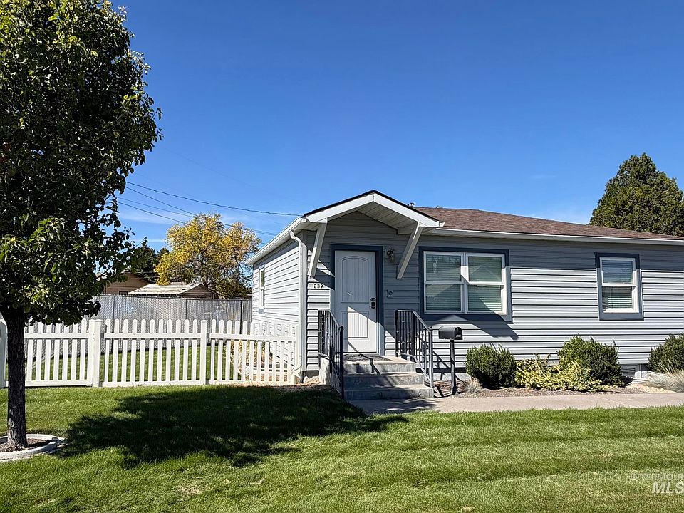 1st image of 239 Blue Lakes Blvd