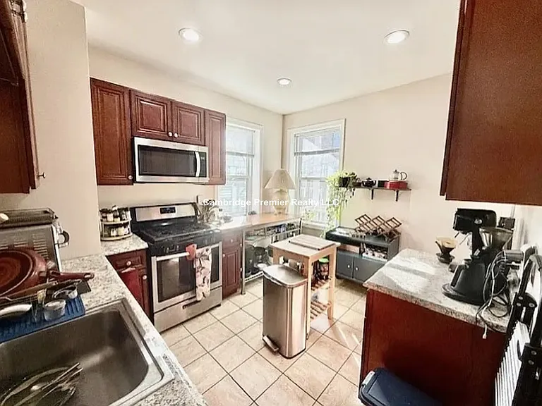 274 Brookline St #2L — Photo 13
