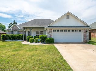 209 Pecan Ln, Greenwood, AR 72936