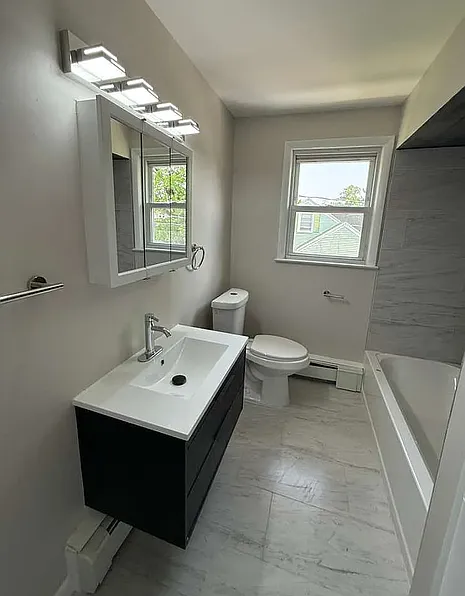 2 bed, $2,000 — Photo 2