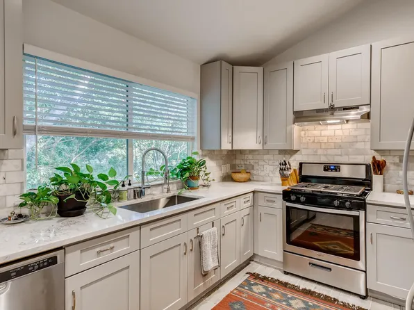 2313 Peppertree Ct, Austin, TX 78744